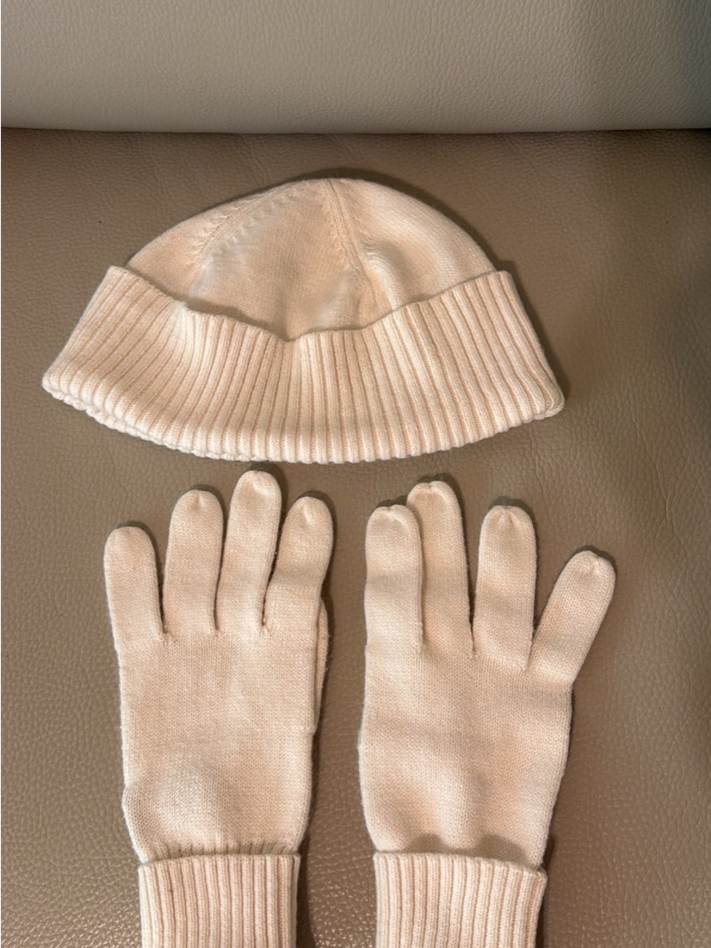 GAP Women's Cream Knit Beanie and Gloves Set Womens rabbit angora small acrylic